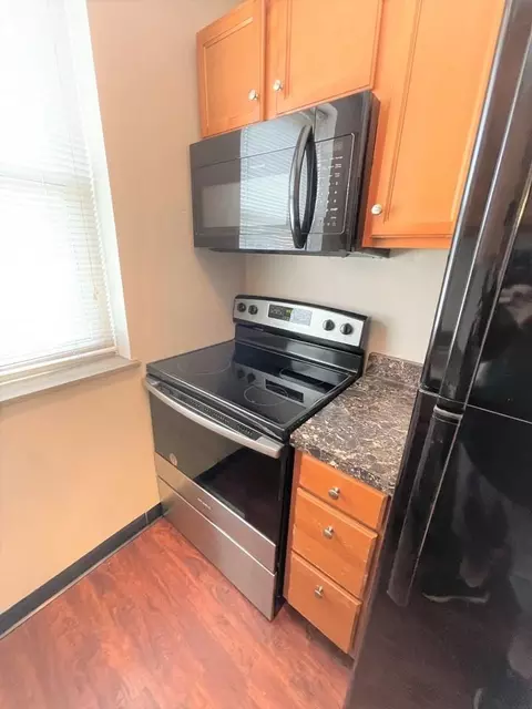 5712 Phillips Ave #B8, Pittsburgh, PA 15217
