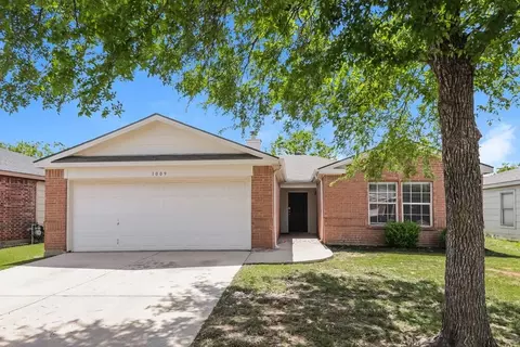 1009 Springcreek Dr, Denton, TX 76210