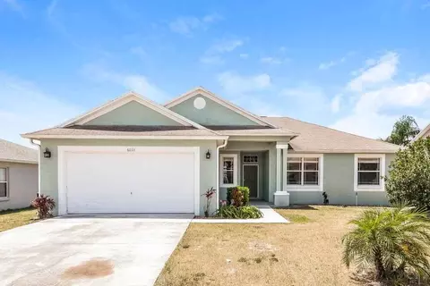 6033 Live Oak Dr, Winter Haven, FL 33880
