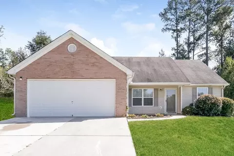 8236 Sunnydale Ln, Jonesboro, GA 30236
