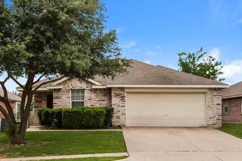 636 Horn St, Crowley, TX 76036