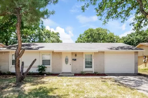 1050 Brownwood Dr, Lewisville, TX 75067