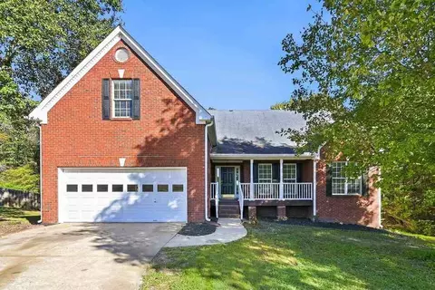 670 Chapel Hill Dr, Lawrenceville, GA 30045