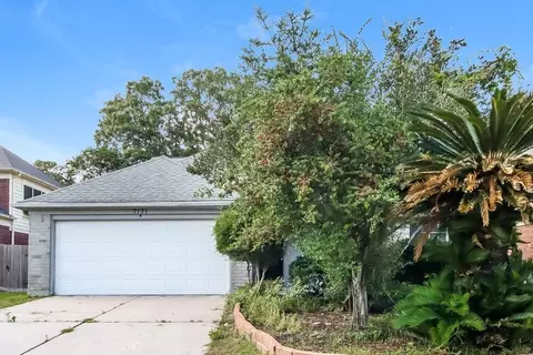 7131 Maple Walk Dr, Humble, TX 77346