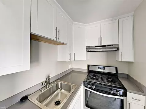20607 Congress Way, Castro Valley, CA 94546