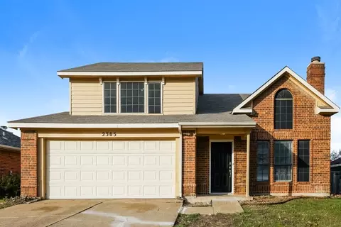 2305 Weyborn Dr, Arlington, TX 76018