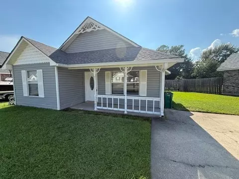 10307 Cottage Ct, D'iberville, MS 39540