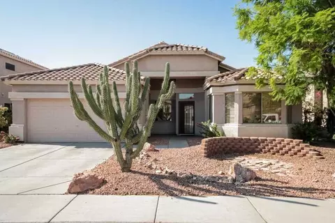 6609 W Crown King Rd, Phoenix, AZ 85043