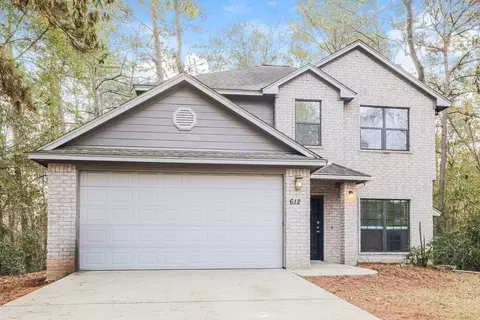 612 Spruce Dr, Conroe, TX 77302