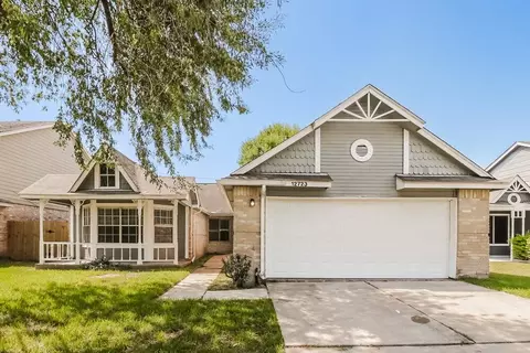 12723 Ashford Knoll Dr, Houston, TX 77082