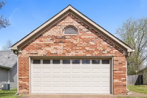 2605 Paddle Wheel Dr, Nashville, TN 37214