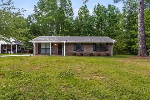 5 Silverwood Dr, Newnan, GA 30265