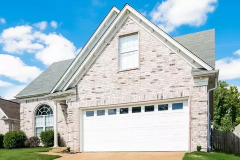 225 Magnolia Garden Ln, Oakland, TN 38060