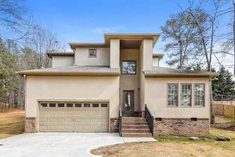 4167 Arapaho Dr, Powder Springs, GA 30127