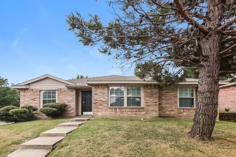 2712 Tranquil Way, Dallas, TX 75237