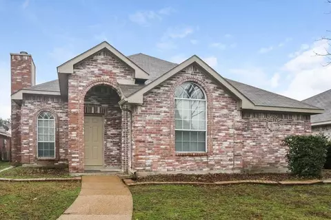 2124 Creek Royal Dr, Mesquite, TX 75181