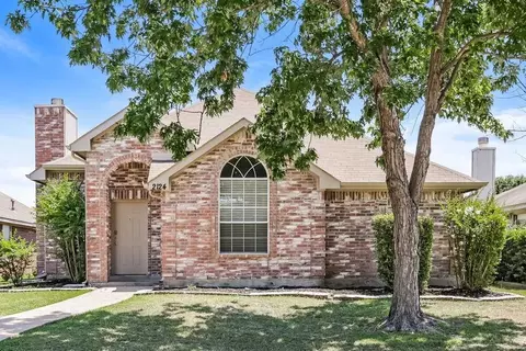2124 Creek Royal Dr, Mesquite, TX 75181