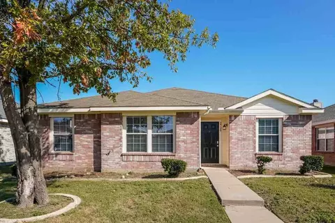 2720 Murphy Dr, Lancaster, TX 75134