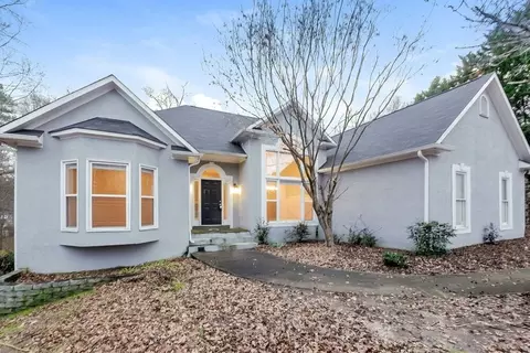 191 Cobblestone Cv, Sharpsburg, GA 30277