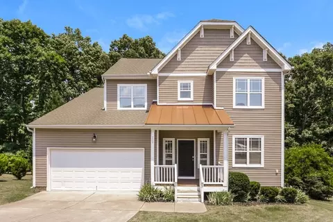 200 Willowbrook Cir, Clayton, NC 27527