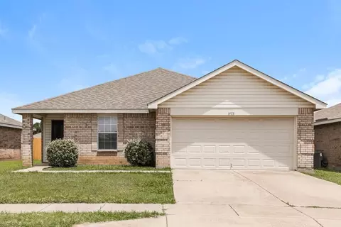 1453 Castle Ridge Rd, Fort Worth, TX 76140