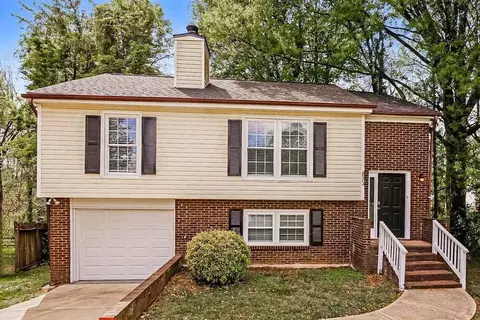 8504 Beechbrooke Rd, Charlotte, NC 28227