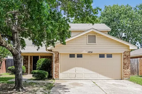 1804 Lincolnshire Way, Fort Worth, TX 76134