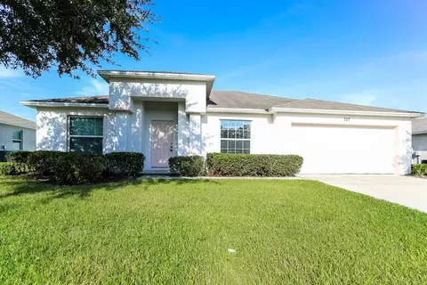 727 Barrister Dr, Auburndale, FL 33823