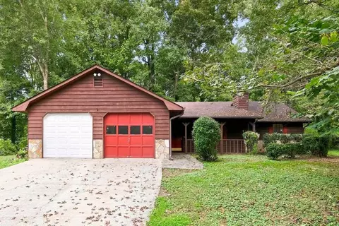 3048 Jonathan Ct, Snellville, GA 30039