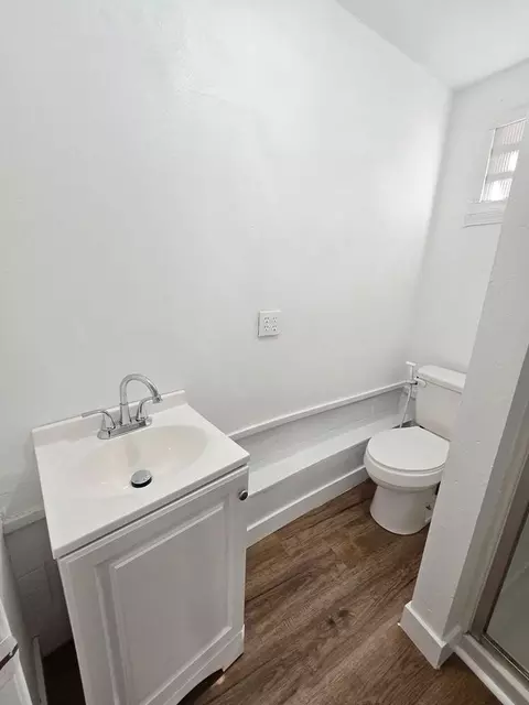 44221 4th St E, Lancaster, CA 93535 photo 9