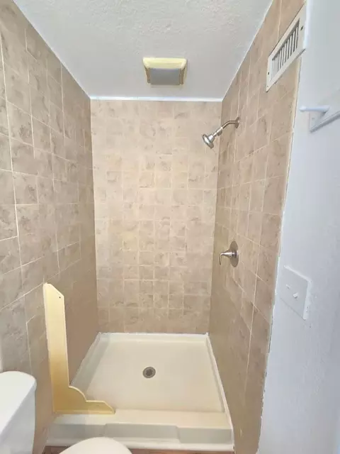 44221 4th St E, Lancaster, CA 93535 photo 17