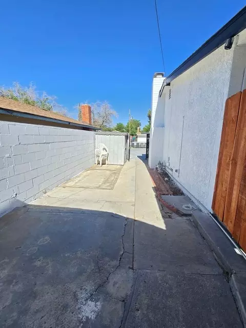 44221 4th St E, Lancaster, CA 93535 photo 13