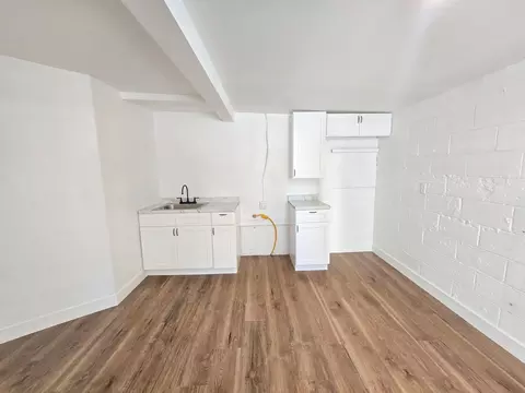 44221 4th St E, Lancaster, CA 93535 photo 3
