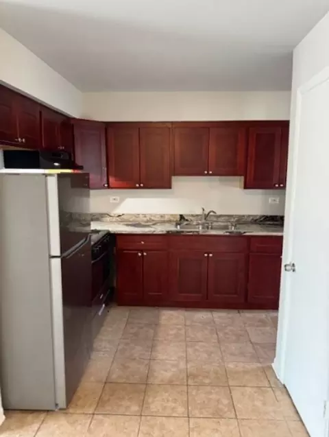 13034 Honore St, Blue Island, IL 60406