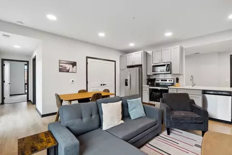 423 E Michigan St, Indianapolis, IN 46204