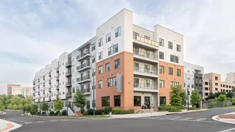 1115 Springwood Connector, Sandy Springs, GA 30328