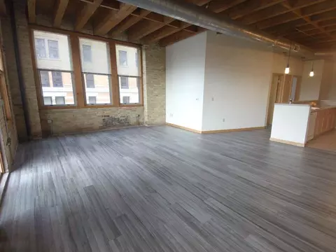 249 N Water St, Milwaukee, WI 53202