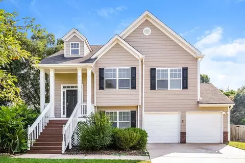 204 Happy Trl, Locust Grove, GA 30248