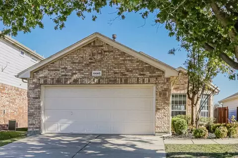 6440 Regina Dr, Fort Worth, TX 76131