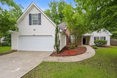 205 Towler Shoals Dr, Loganville, GA 30052