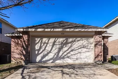 4524 Waterford Dr, Fort Worth, TX 76179