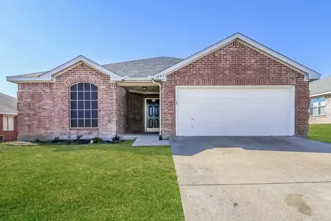 1082 Magnolia Ln, Cedar Hill, TX 75104