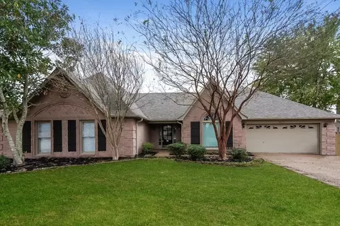 8679 Old Post Rd, Cordova, TN 38018