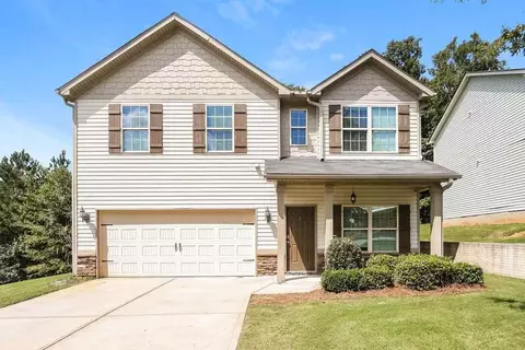 114 Saint Charles Pl, Sharpsburg, GA 30277