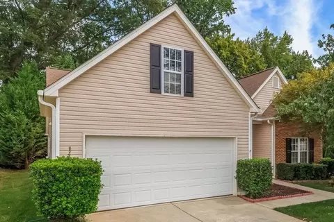9303 Winston Hall Ct, Charlotte, NC 28277