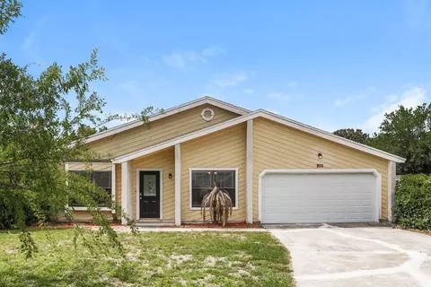 805 Elmwood St, Orange Park, FL 32065