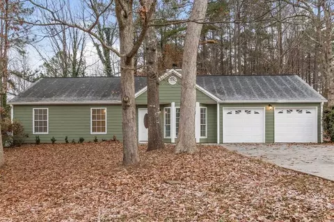 1028 Braddock Cir, Woodstock, GA 30189