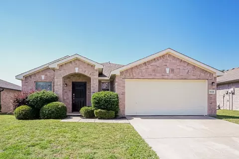 8024 Sartain Dr, Fort Worth, TX 76120