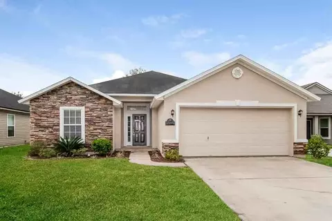 12099 Hayden Lakes Cir, Jacksonville, FL 32218