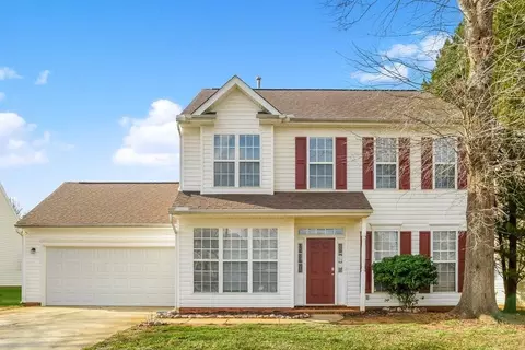 10033 Brawley Ln, Charlotte, NC 28215